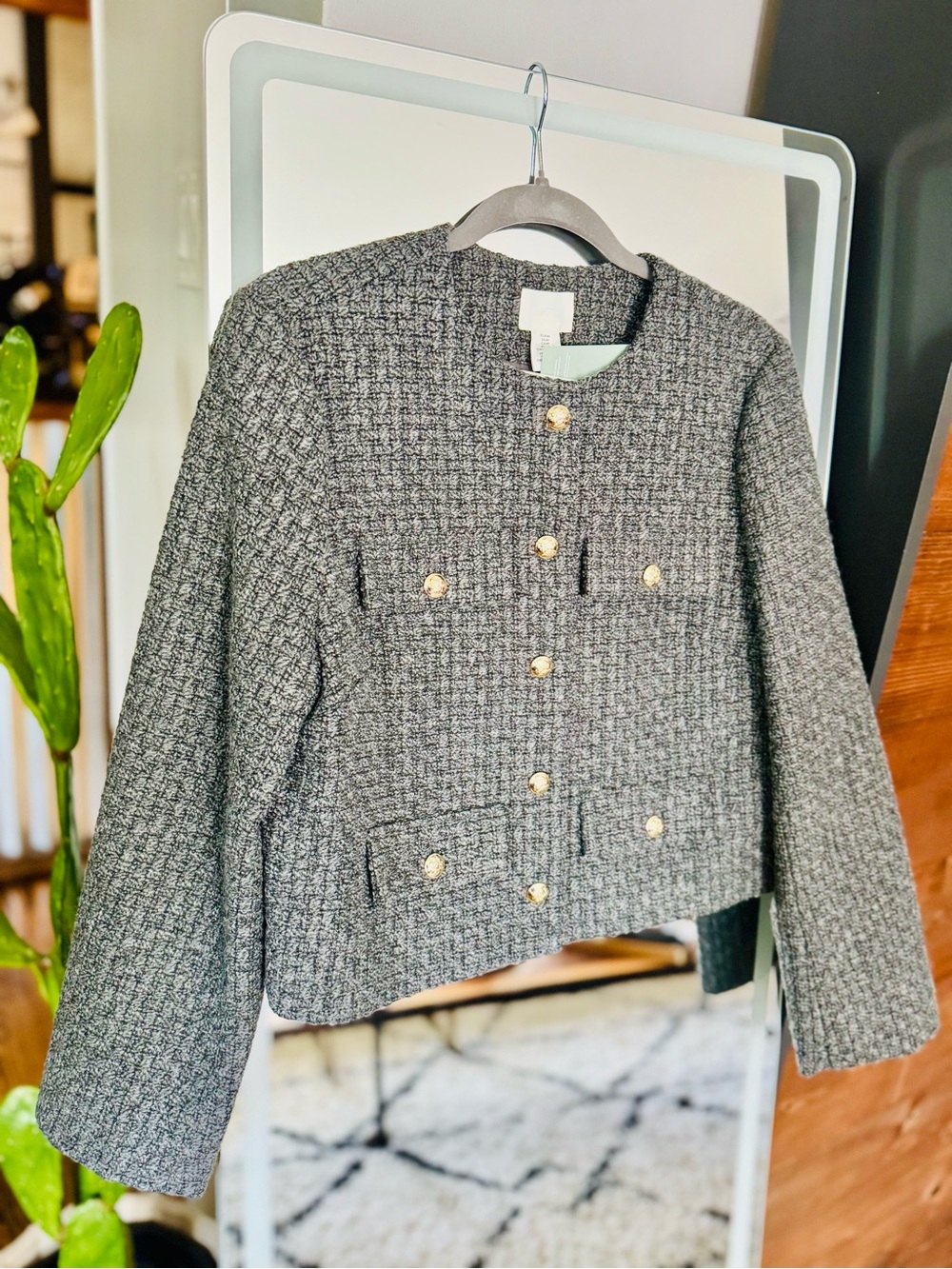 H&M sz m Gray Tweed Boxy Jacket with Gold Buttons new
